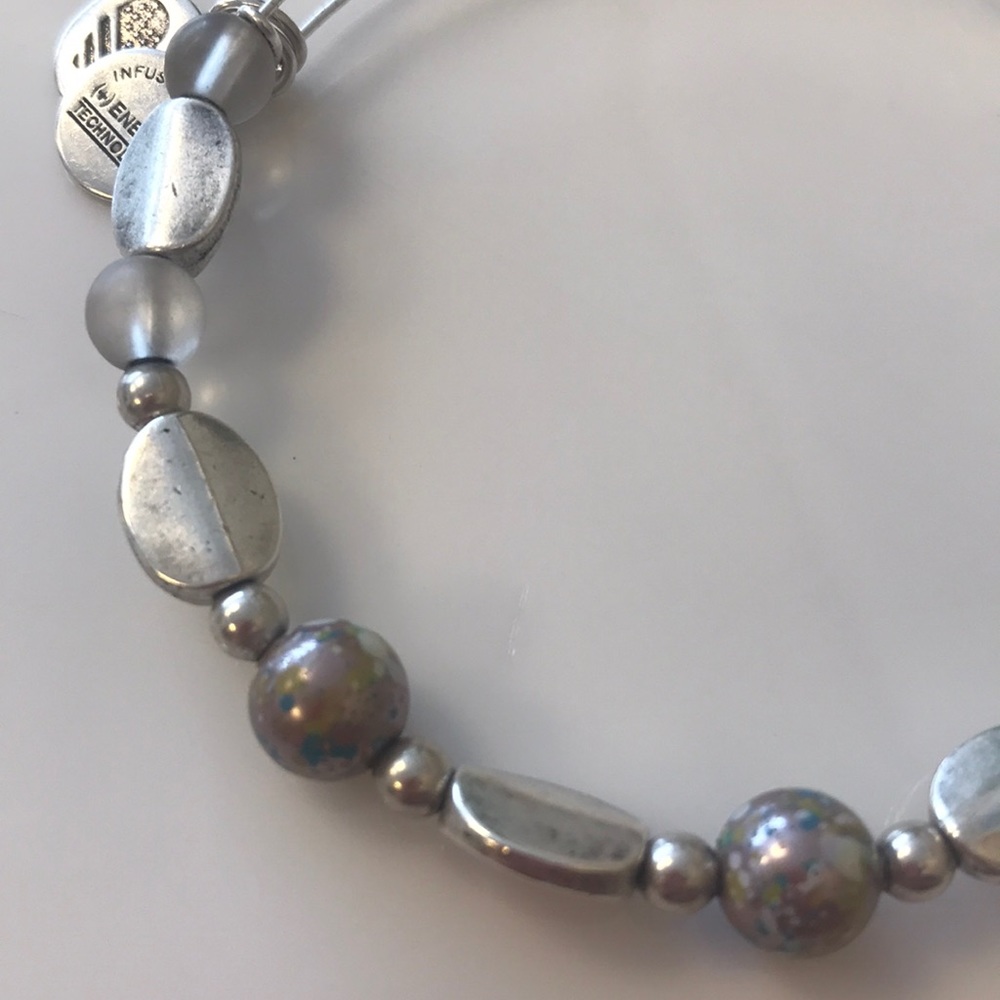 Silver beaded bangle - Picture 2 of 2